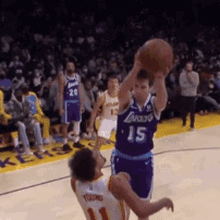 austin reaves bonk trae young face lakers