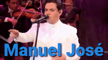 Manuel José Singer GIF - Manuel José Singer Cantante GIFs