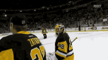 Penguins Pittsburgh GIF - Penguins Pittsburgh Kris GIFs