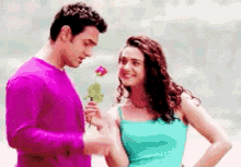 गुलाब या गलतफहमी GIF - Aamir Preity Dil GIFs