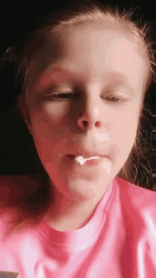 Bubbles Blowing Gum GIF - Bubbles Blowing Gum Chewing GIFs