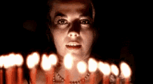 生日快樂 蠟燭 吹 美女 GIF - Happy Birthday Candles Blow GIFs