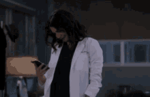 Greys Anatomy Amelia Shepherd GIF - Greys Anatomy Amelia Shepherd Waving GIFs