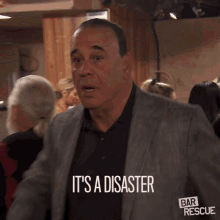 Its A Disaster Hot Mess GIF - Its A Disaster Hot Mess Yikes GIFs