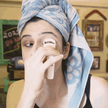 Makeup Scherezade Shroff GIF - Makeup Scherezade Shroff Eye Lashes Curler GIFs