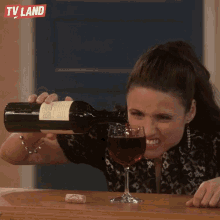 Wine Seinfield GIF - Wine Seinfield Pouring A Glass GIFs