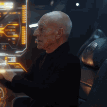 Actually I Dont Know How To Work This Jean Luc Picard GIF - Actually I Dont Know How To Work This Jean Luc Picard Star Trek Picard GIFs