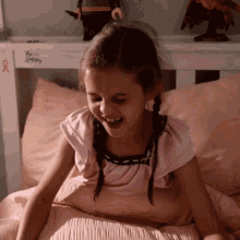 Laughing Claire Crosby GIF - Laughing Claire Crosby Claire And The Crosbys GIFs
