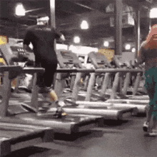 Treadmill Fail GIFs | Tenor