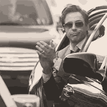 No One Likes A Show Off GIF - Robert Downey Jr Slow Clap Clap GIFs