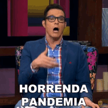 Horrenda Pandemia Horacio Villalobos GIF - Horrenda Pandemia Horacio Villalobos Ventaneando GIFs