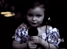amy castle cupcake song age3 cute little girl singing