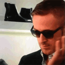 Cereal 3 GIF - Ryan Gosling Spoon Cereal GIFs