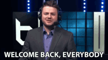 Welcome Back Everybody GIF - Welcome Back Everybody Host GIFs