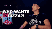 Who Wants Pizza Clinton Sparks GIF - Who Wants Pizza Clinton Sparks Anyone Want Pizza GIFs