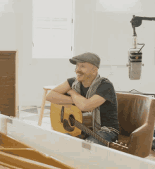Laughing Foy Vance GIF - Laughing Foy Vance Chuckle GIFs