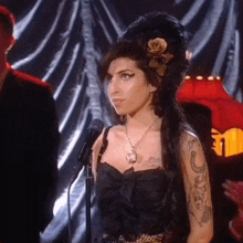 Floreyonce Amy Winehouse GIF