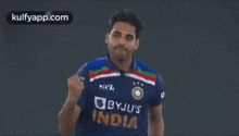 Bhuvi At His Best Latest GIF