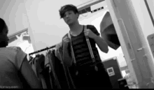 Louis One Direction GIF - Louis One Direction Dancing GIFs