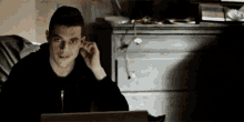 Thumbs Up GIF - Mr Robot Yes Thumbs Up GIFs