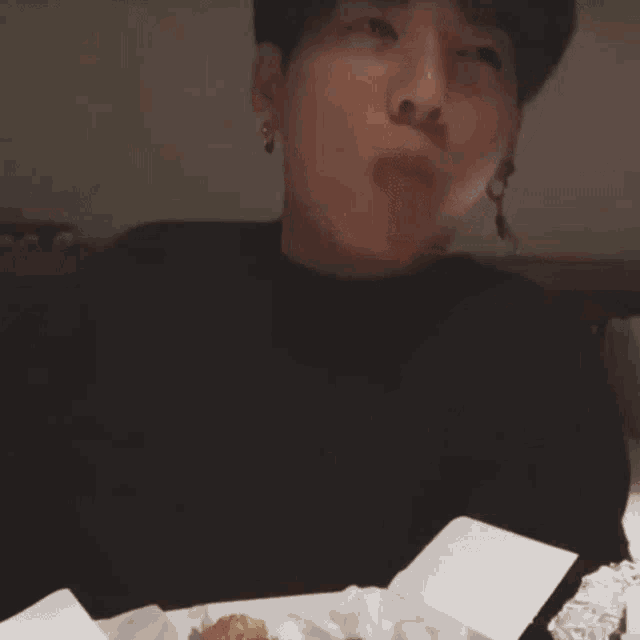 Googieeats Chicken GIF Googieeats Chicken Discover & Share GIFs