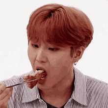 Youngk Eat GIF - Youngk Eat Day6 GIFs