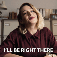 I'Ll Be Right There Hope Haddon GIF - I'Ll Be Right There Hope Haddon Sex Education GIFs