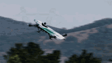 Flying Airspeeder GIF - Flying Airspeeder Landing GIFs