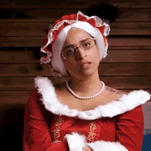 Im Done With This Mrs Claus GIF - Im Done With This Mrs Claus Lilly Singh GIFs