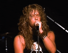 Metallica James Hetfield GIF - Metallica James Hetfield Live At The Metro GIFs