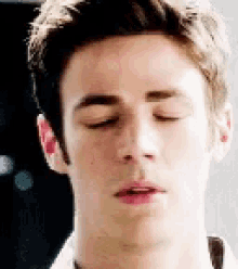 Grant Gustin Confused GIF - Grant Gustin Confused Huh GIFs