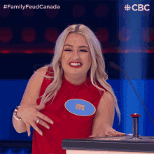 Smiling Family Feud Canada GIF - Smiling Family Feud Canada Giggly GIFs