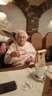 Old Lady Germany GIF - Old Lady Germany GIFs