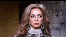 Maya Rudolph Blah Blah GIF - Maya Rudolph Blah Blah Beyonce Impersonation GIFs