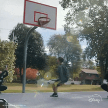 Trying To Reach The Rim Chang GIF - Trying To Reach The Rim Chang Chang Can Dunk GIFs