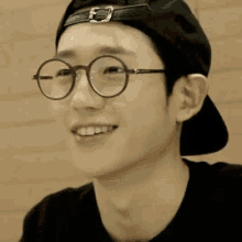 Jung Hae In Yes GIF - Jung Hae In Yes Nodding Head GIFs