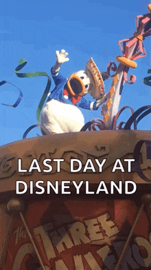 Disneyland Donald Duck GIF - Disneyland Donald Duck Dancing GIFs