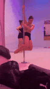 Pole Dance Striptease GIF - Pole Dance Striptease Tourne GIFs