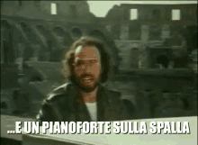 Pianoforte Notte Prima Degli Esami Musica Antonello Venditi Pianoforte Sulla Spalla GIF - Piano Italian Musician Music GIFs