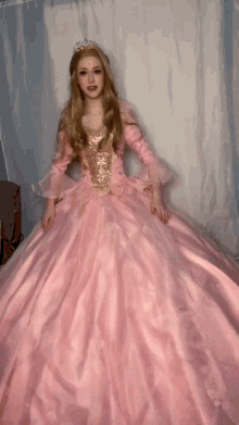 Annaliese Princess GIF - Annaliese Princess Cosplay GIFs