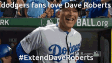 Dave Roberts Extenddaveroberts GIF - Dave Roberts Extenddaveroberts Dodgers GIFs