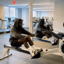 Seated Row Nigel Sylvester GIF - Seated Row Nigel Sylvester Workout GIFs