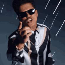 Bruno Mars You GIF - Bruno Mars You Pointing GIFs