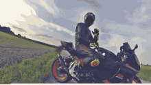 Motorcycle Waving GIF - Motorcycle Waving Bye GIFs
