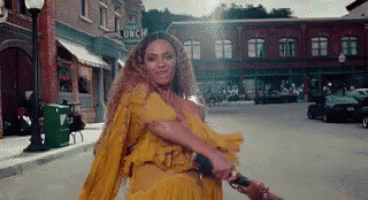 Beyonce Holdup GIF - Beyonce Holdup - Discover & Share GIFs