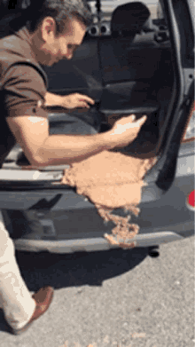 Spill The Beans Oh Crap GIF - Spill The Beans Oh Crap GIFs