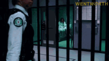 Prison Cell Bea Smith GIF - Prison Cell Bea Smith Trapped GIFs