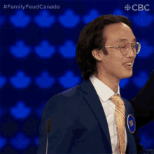 Tap On The Back Family Feud Canada GIF - Tap On The Back Family Feud Canada Nice One GIFs