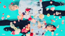 첸 김종대 시우민 김민석 화요일 花요일 엑소첸백시 장미꽃 꽃비 GIF - Chen Kim Jongdae Xiumin GIFs
