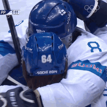 Tap Head Ice Hockey GIF - Tap Head Ice Hockey Teemu Selänne GIFs